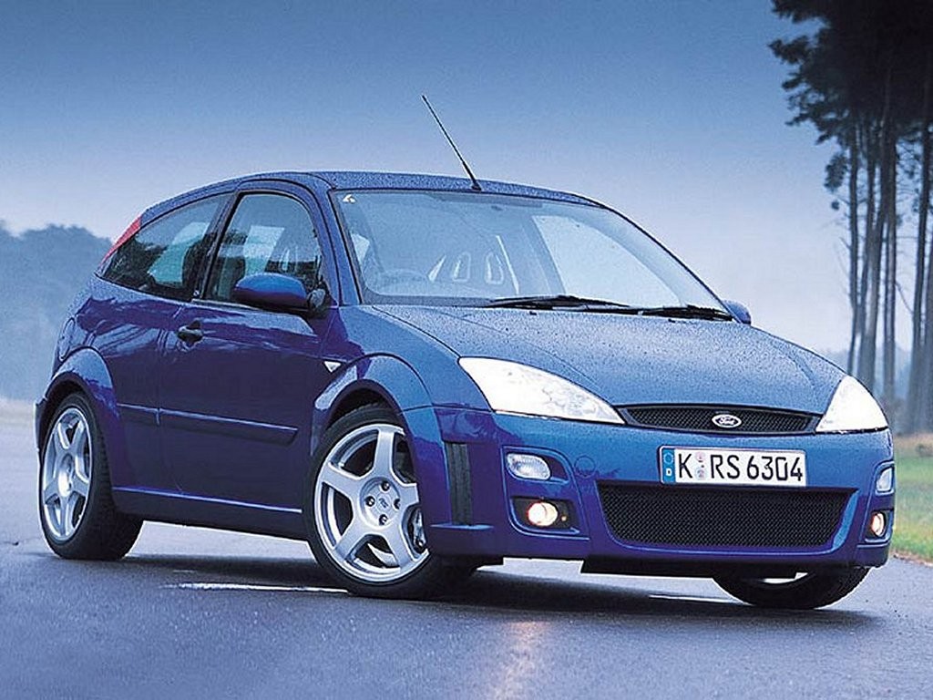 Ford_Focus_RS_15.jpg